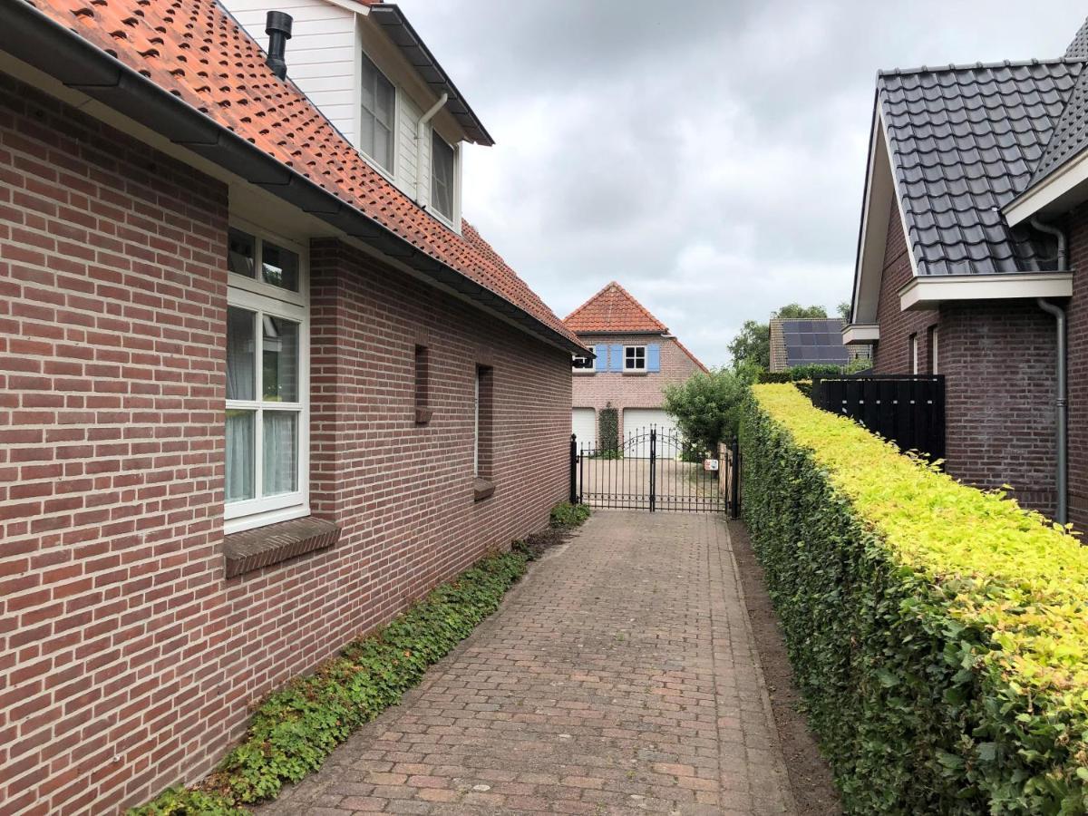Bed and Breakfast Bnb Onder De Blauwe Hemel à Vlijmen Extérieur photo